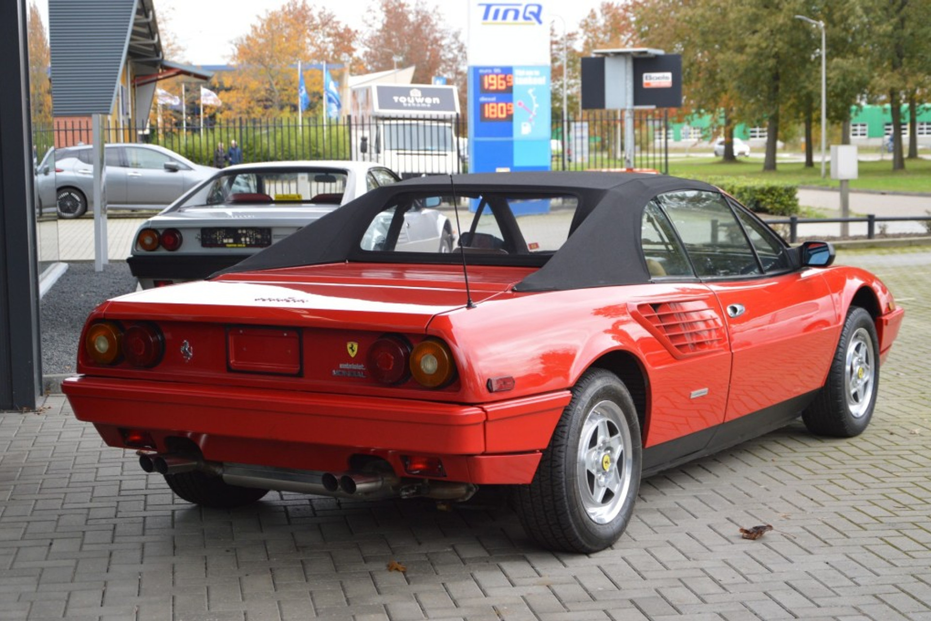 32360353-5.jpg