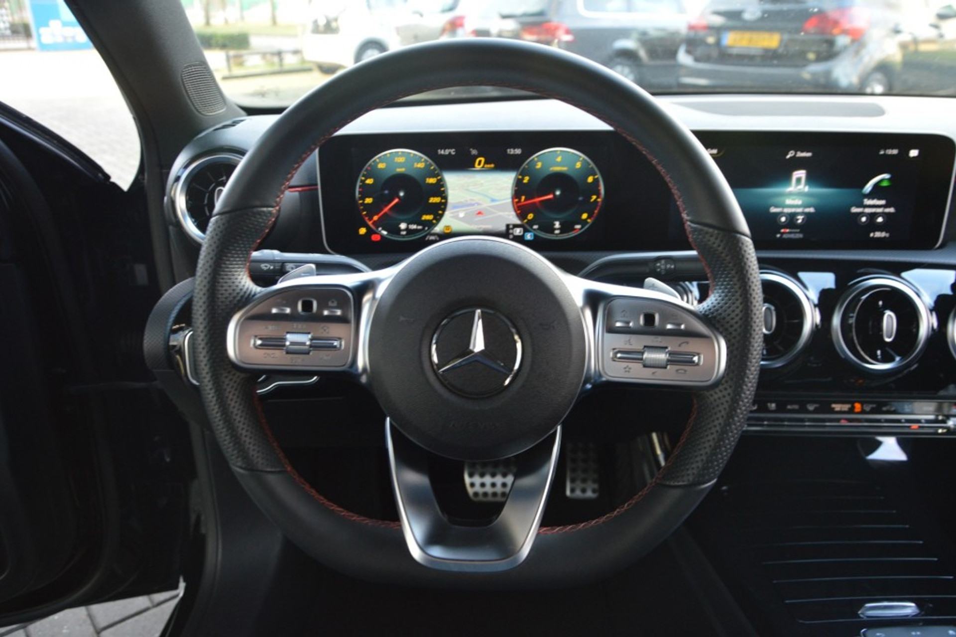 32672913-18.jpg