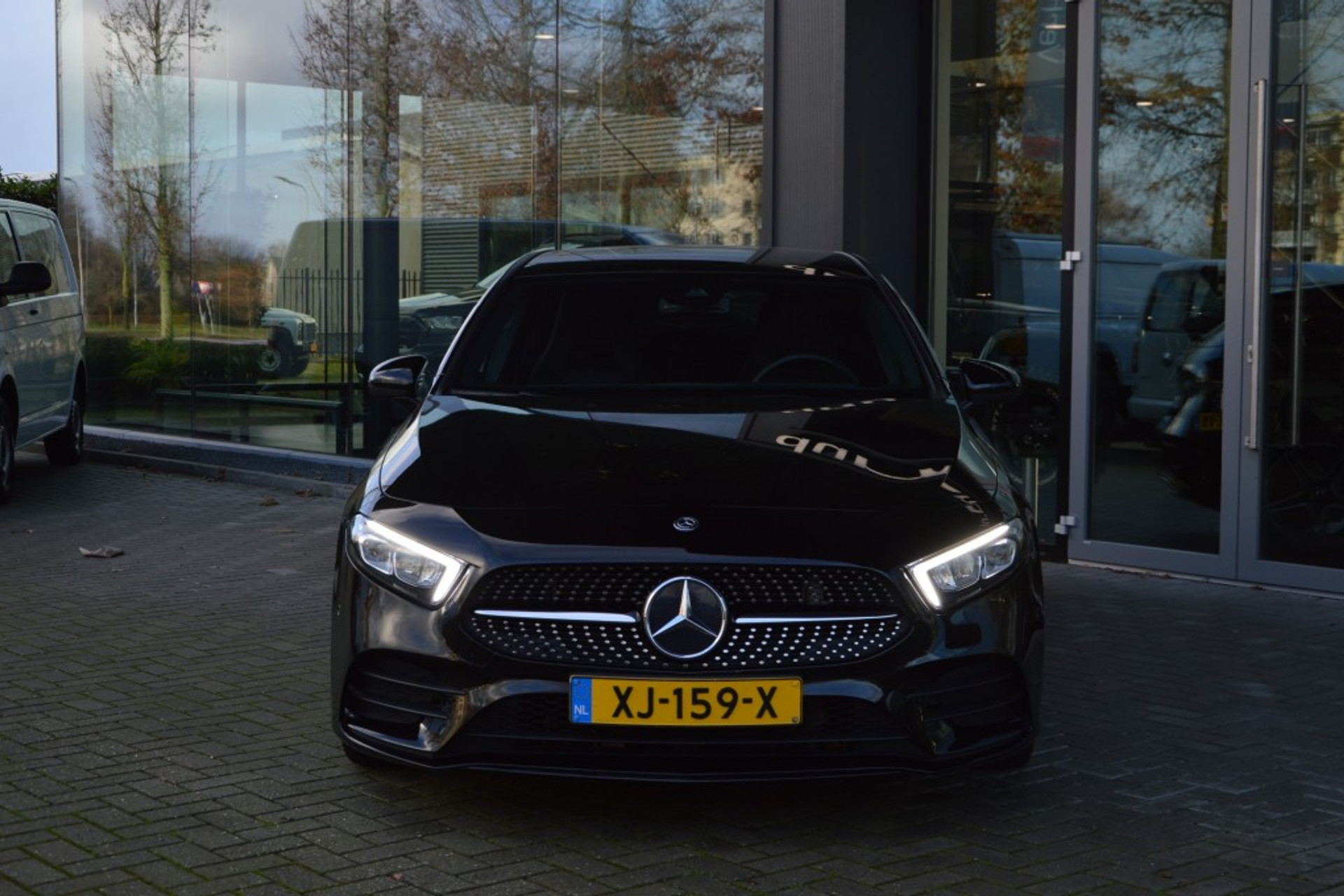 32672913-7.jpg