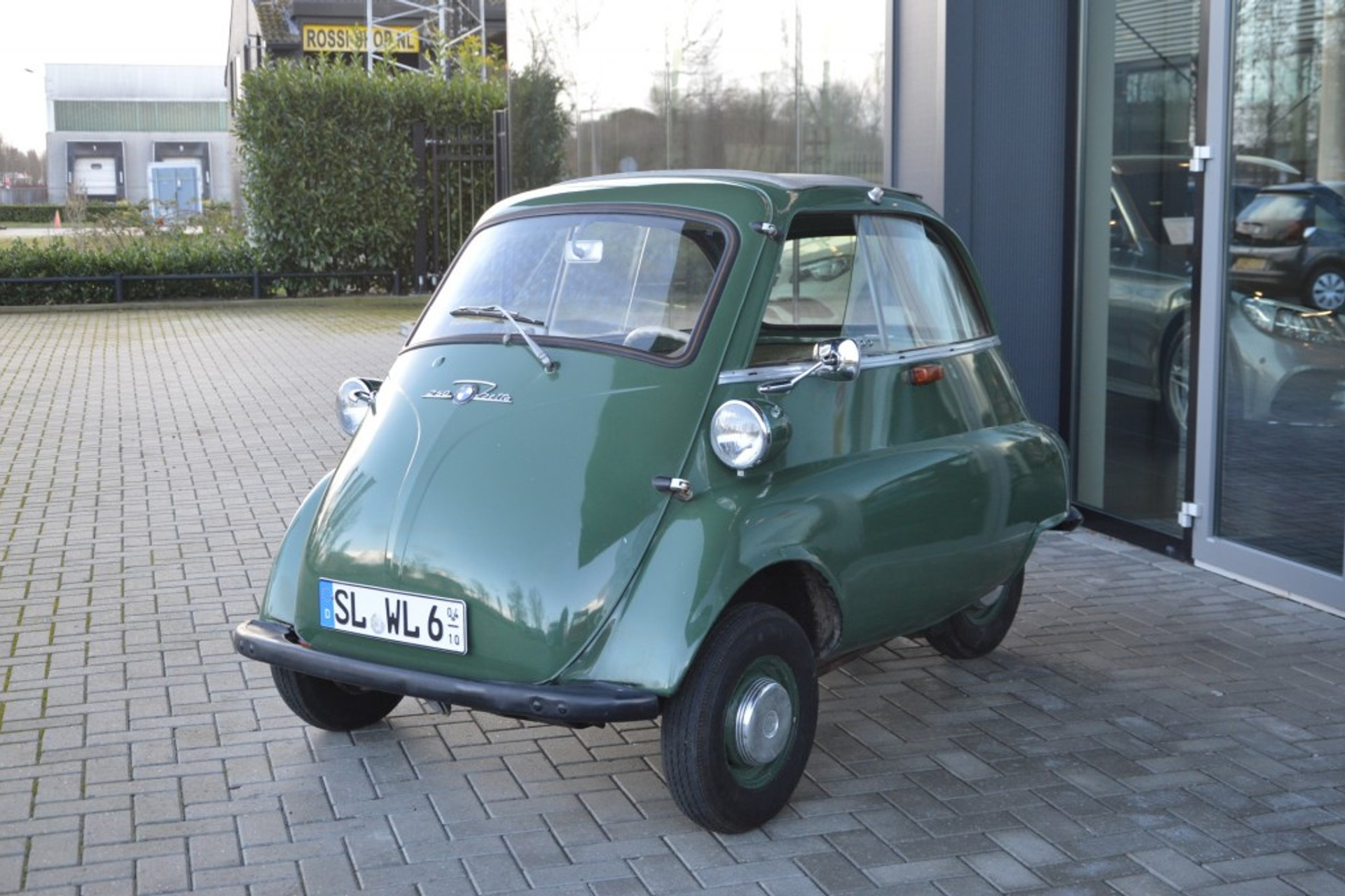 34615245-5.jpg