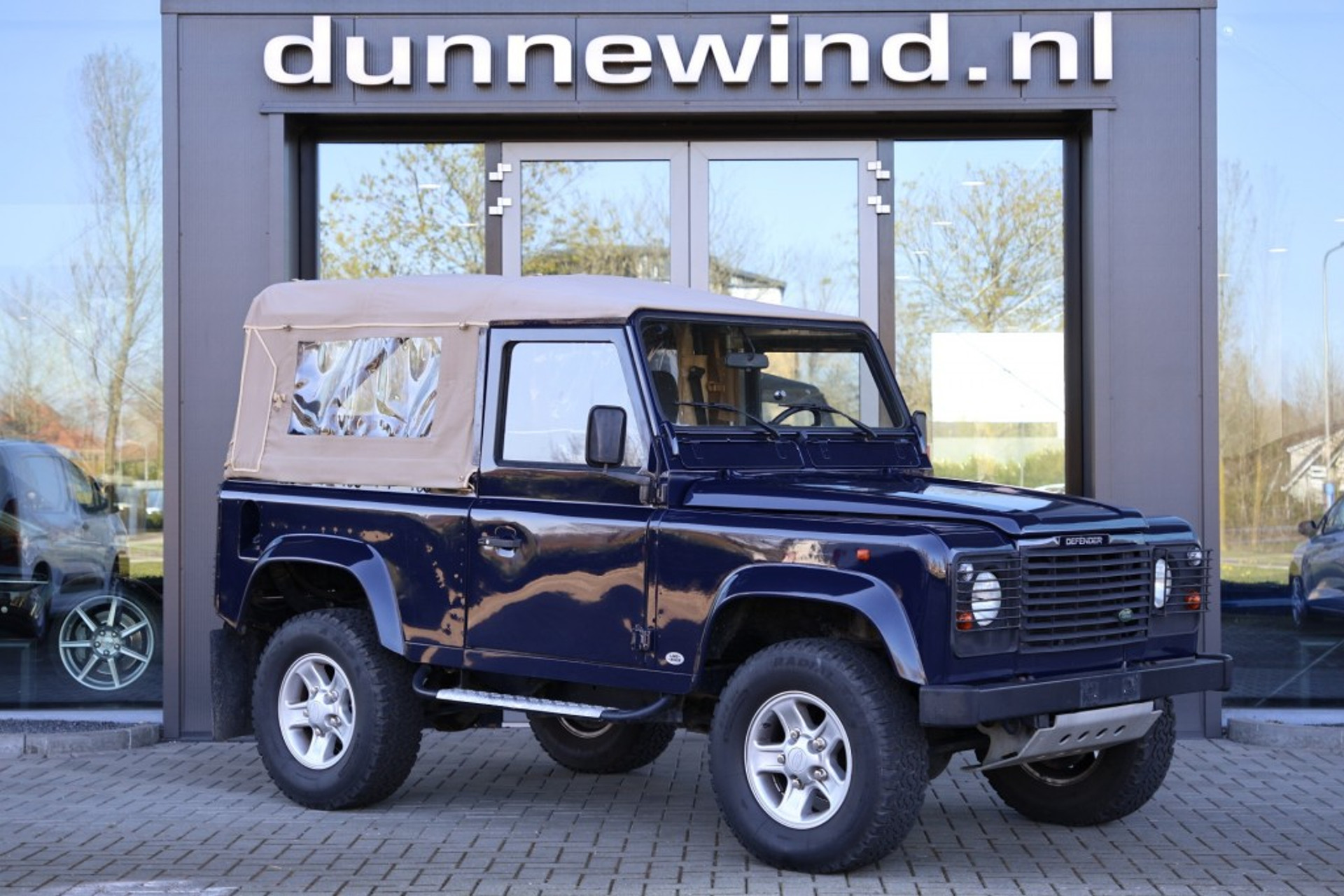 43950017-1.jpg